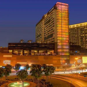 מלון Swissotel Al Ghurair - Deira & Creek, דובאי